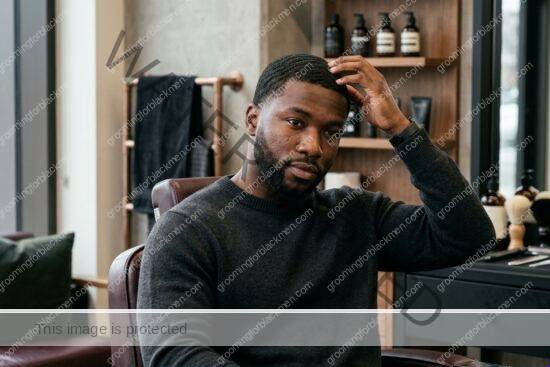Black man grooming routine image for Itchy Scalp for Black Men: Practical Grooming Guide